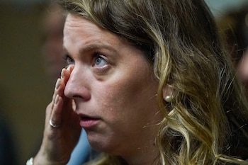 Shani Segal durante una conferencia