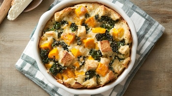 Budín de pan con col