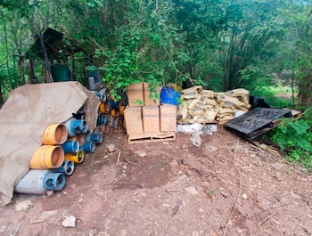 Se hallaron 50 tanques de gas LP entre lo decomisado Foto: Gabinete de seguridad