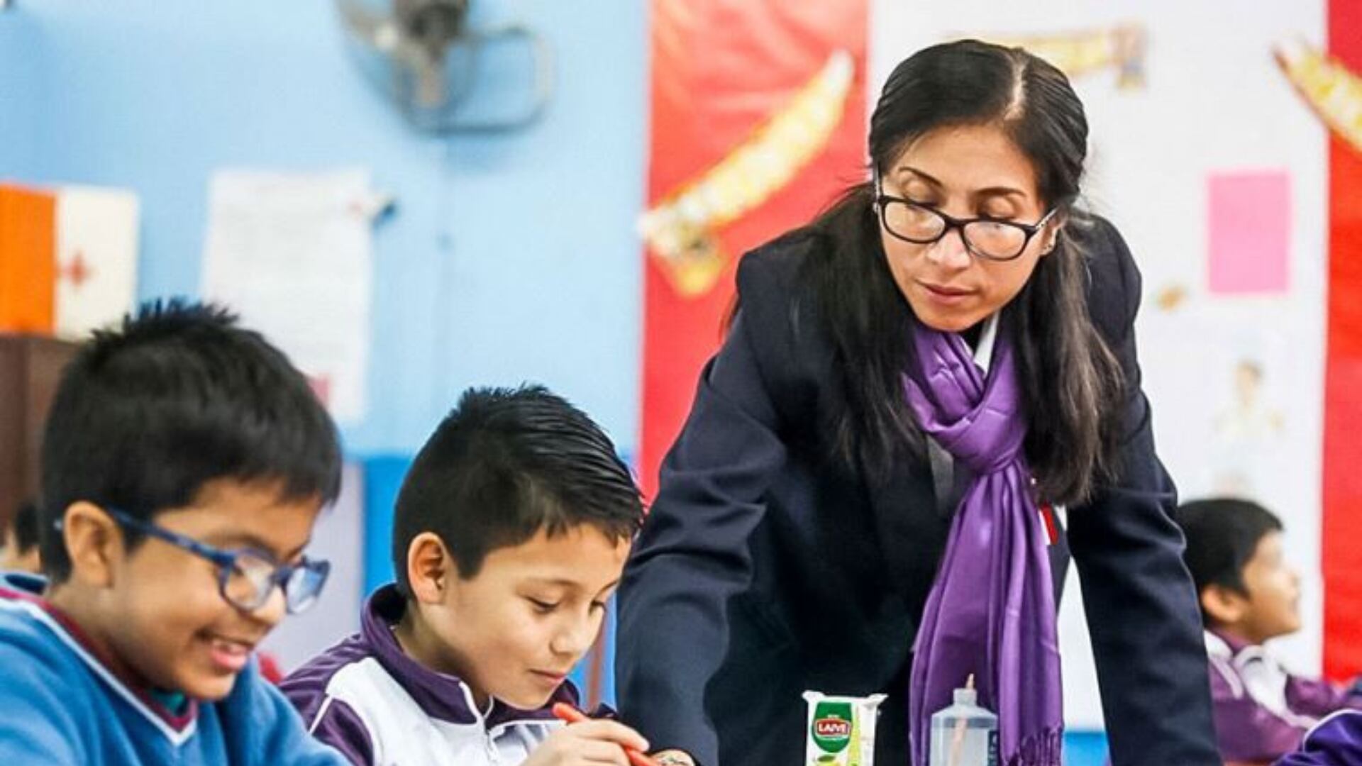 La lumbalgia dificulta actividades cotidianas como caminar o permanecer mucho tiempo sentado o de pie (El Peruano)