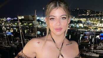 ダニエラ・レガルダは、50人以上の男性の前でアニッタの「トゥワーキング」ダンスの挑戦を演じたと評価されました