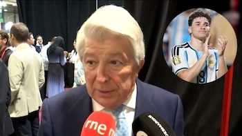 El blooper del presidente del Atlético de Madrid al hablar sobre el futuro de Julián Álvarez: “Cómo no va a conocer a la figura”