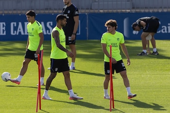 De acuerdo con la información del periodista, el central espera el regreso del Araña para el cruce contra el Real Madrid (EFE/ Sergio Pérez)