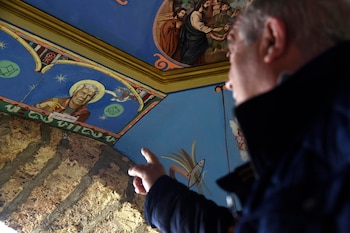 El empresario representado como San