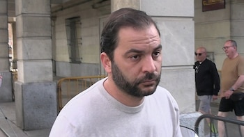 Antonio Tejado, impasible en su reaparición tres años después del violento asalto a la casa de María del Monte