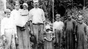 La historia de los colonos austro-alemanes que llegaron al Perú y fundaron una identidad única en la selva central