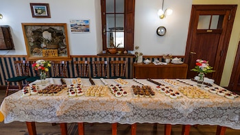 Morais fundó una casa de