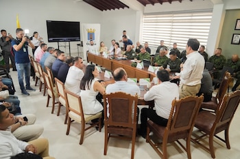Autoridades nacionales y locales participaron en la reunión para revisar las necesidades de seguridad de Ocaña y el Catatumbo. - crédito @Rodrigo_Lara_/X
