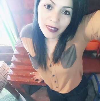 Leila fue asesinada a cuchillazos.