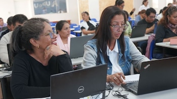 Los beneficiarios deberán contar con vínculo laboral vigente al momento del desembolso del bono - Créditos: Andina.