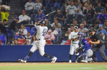 Los Fantasmas Grises tomaron ventaja de dos juegos en la serie. (Sultanes de Monterrey)