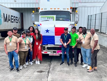 El Servicio Nacional Aeronaval desplegó personal especializado y una aeronave con 25 horas de vuelo para apoyo logístico humanitario en Venezuela. (Cortesía: Astrid Salazar)