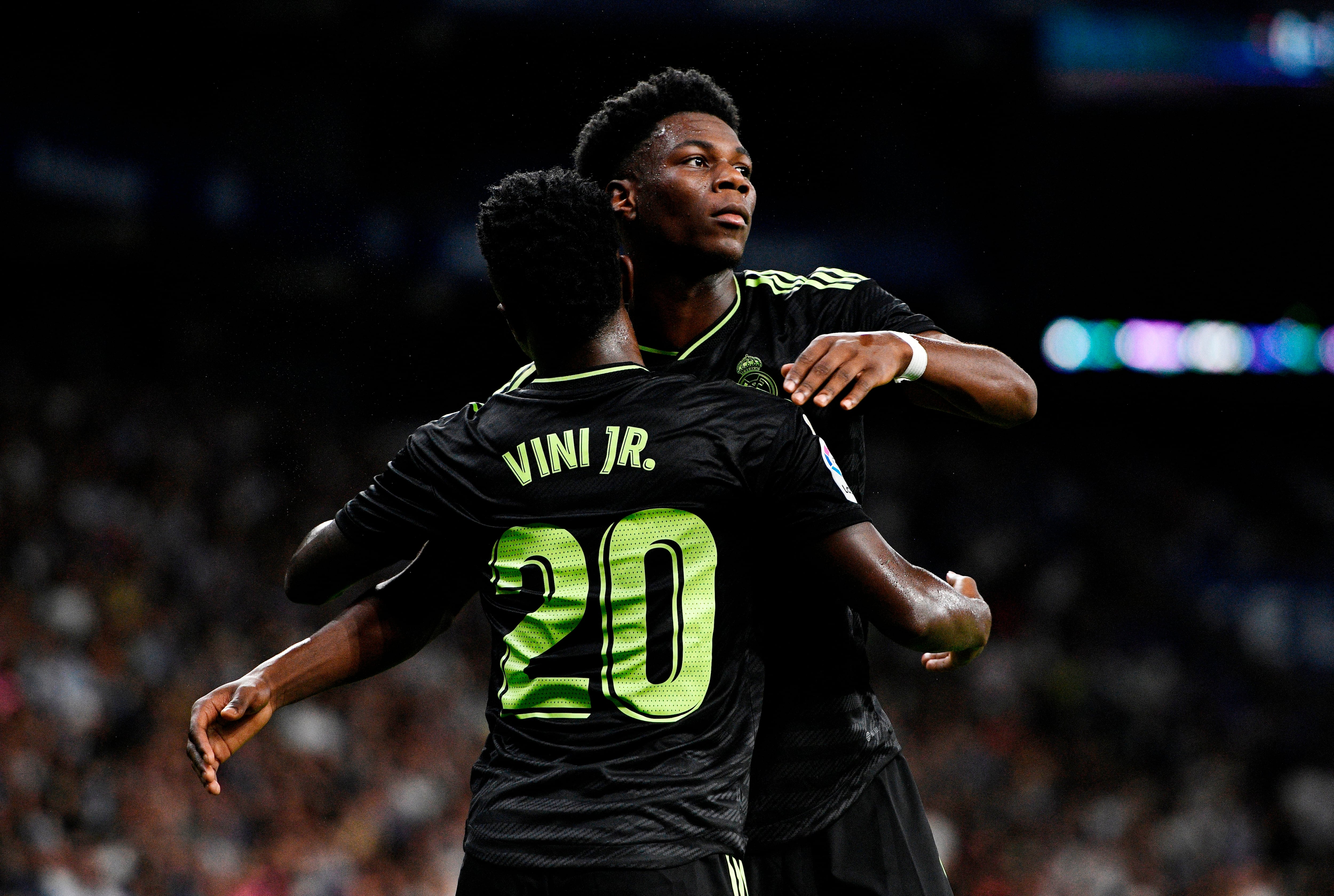 La popularidad del Real Madrid influye incluso en el entorno familiar de Tchouaméni, quien narra anécdotas personales sobre reconocimiento social (REUTERS/Pablo Morano)