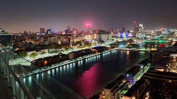 Una vista nocturna desde el