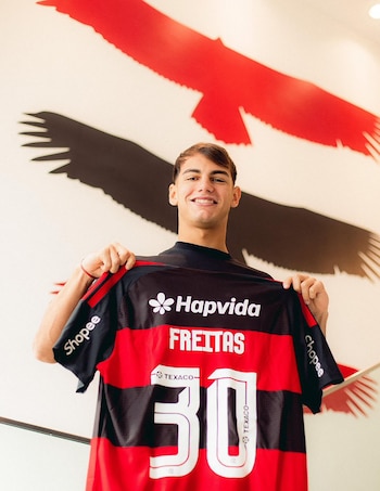 La presentación de Joaquín Freitas en Flamengo