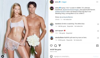 Schwarzenegger posa casi al desnudo