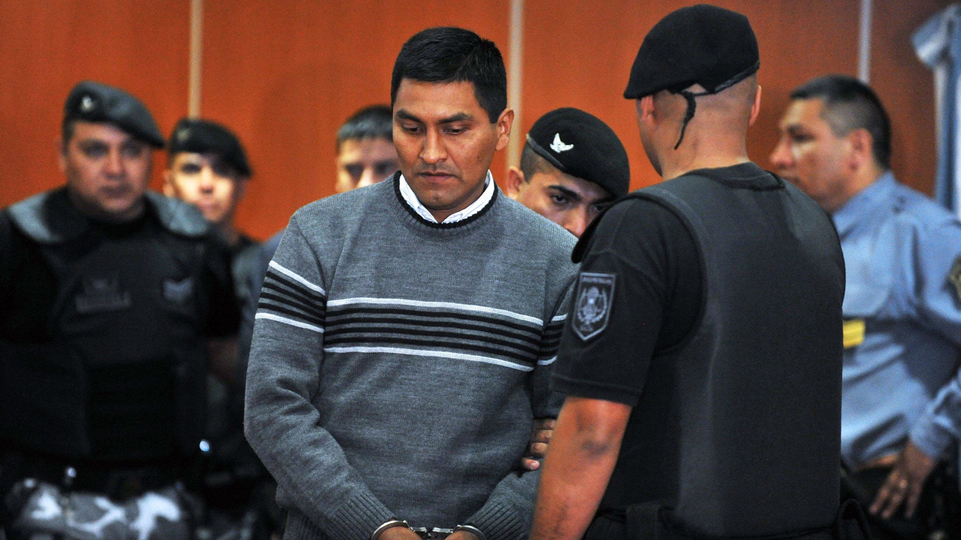 Santos Clemente Vera había sido condenado a perpetua por la violación y el crimen de dos turistas francesas en Salta (NA)