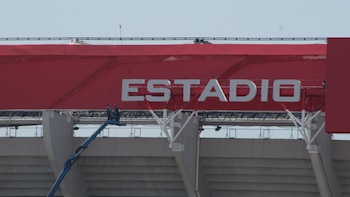 A días del Mundial 2026 aún realizan labores labores en el Estadio Azteca. (Crédito: Jaqueline Viedma/Infobae México)
