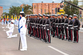 19 bloques conformados por 1.543 marinos marchó ante el pueblo colombiano - crédito Fuerzas Militares de Colombia/X
