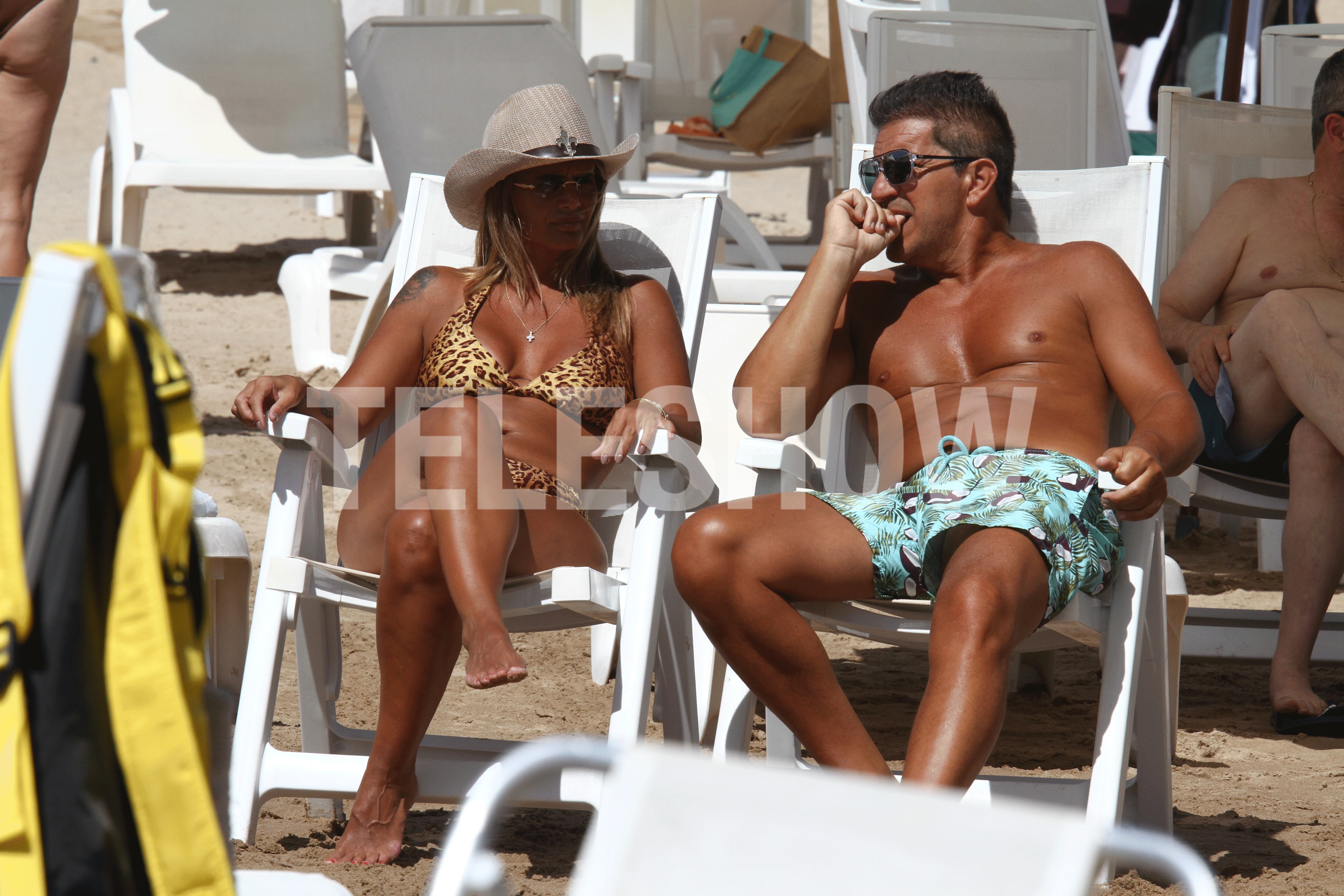 Amalia Granata en Punta Del Este junto a su marido, Leo Squarzon (RS Fotos)