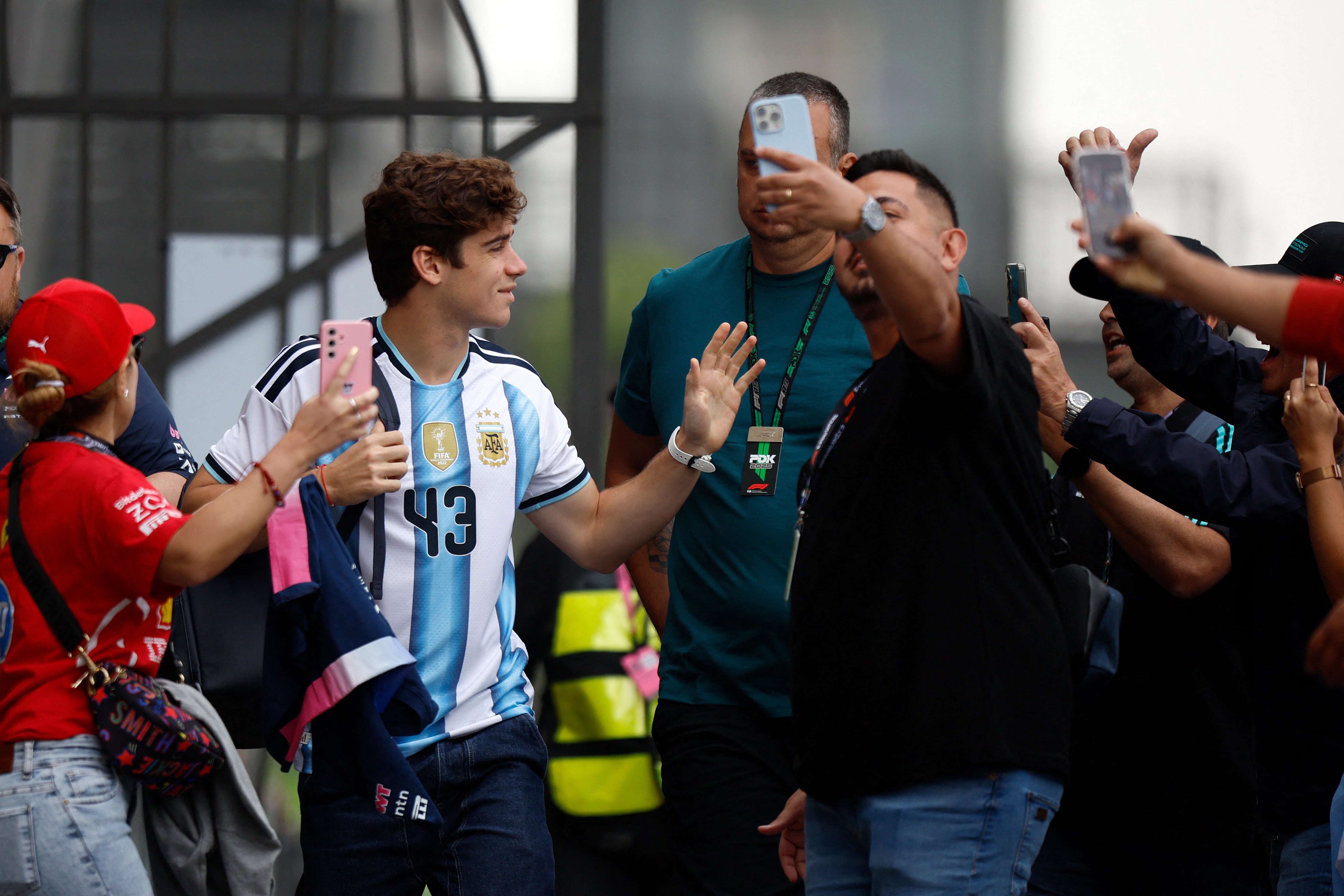 San Pablo concentra parte de la demanda turística del calendario deportivo por el Gran Premio de Fórmula 1 y por su oferta de gastronomía, arte, diseño y entretenimiento. (Photo by Miguel SCHINCARIOL / AFP)
