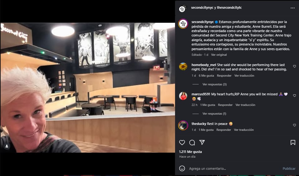 Horas antes de su muerte, Anne Burrell fue parte de una función de improvisación en Second City Training Center(Créditos: Instagram/thesecondcitytc)