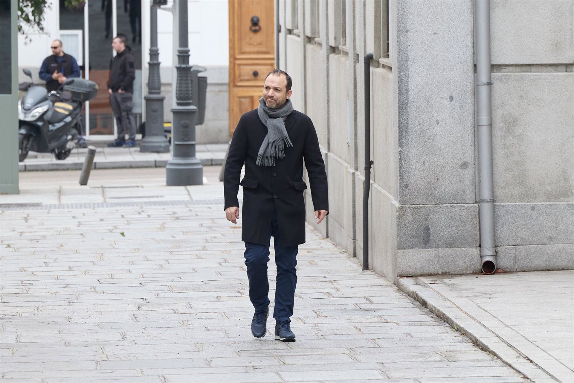 El hijo de Ábalos acusa a Zapatero de hacer «negocio» y «enriquecerse» con el rescate de Plus Ultra