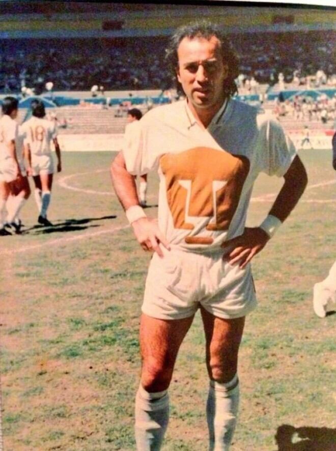 Juan Carlos Vera denunció el trato que recibió y criticó las decisiones del club.