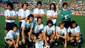 A 50 años del fracaso de la Selección en Alemania ’74: un jugador titular llegado a último momento, tres técnicos con ideas distintas y la sombra de la incentivación