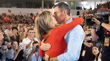 Elecciones generales 29-N, en directo: última hora de los sondeos, la ley de nietos o los anuncios sobre pensiones