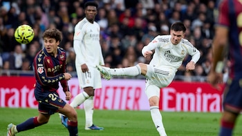 Un pase exquisito a Mbappé