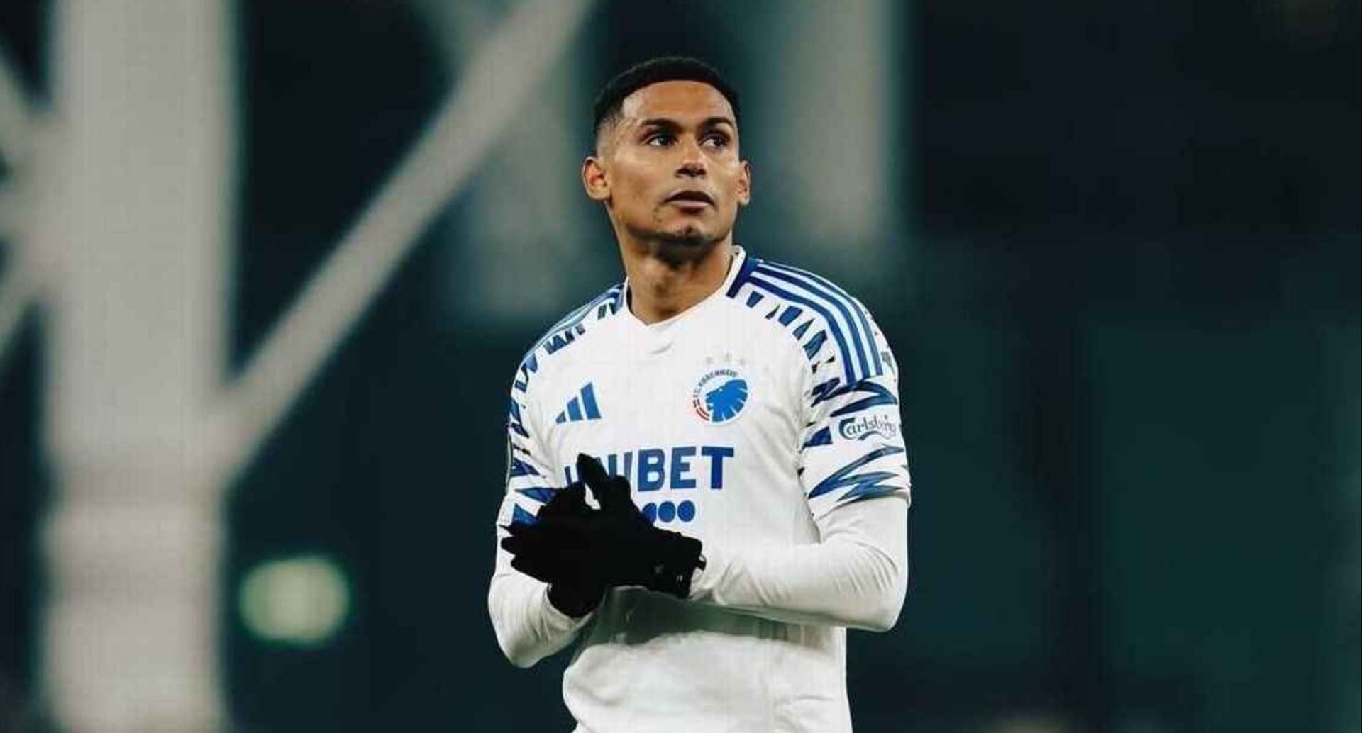 El equipo de la capital danesa se impuso con un 2-1 sobre Randers FC, con un gol en el tiempo añadido que mantiene a los dirigidos por Jacob Neestrup líderes del grupo de descenso y cerca de la Conference League (Facebook / FC Kobenhavn)