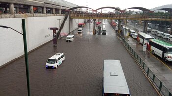 Inundaciones en la lateral de