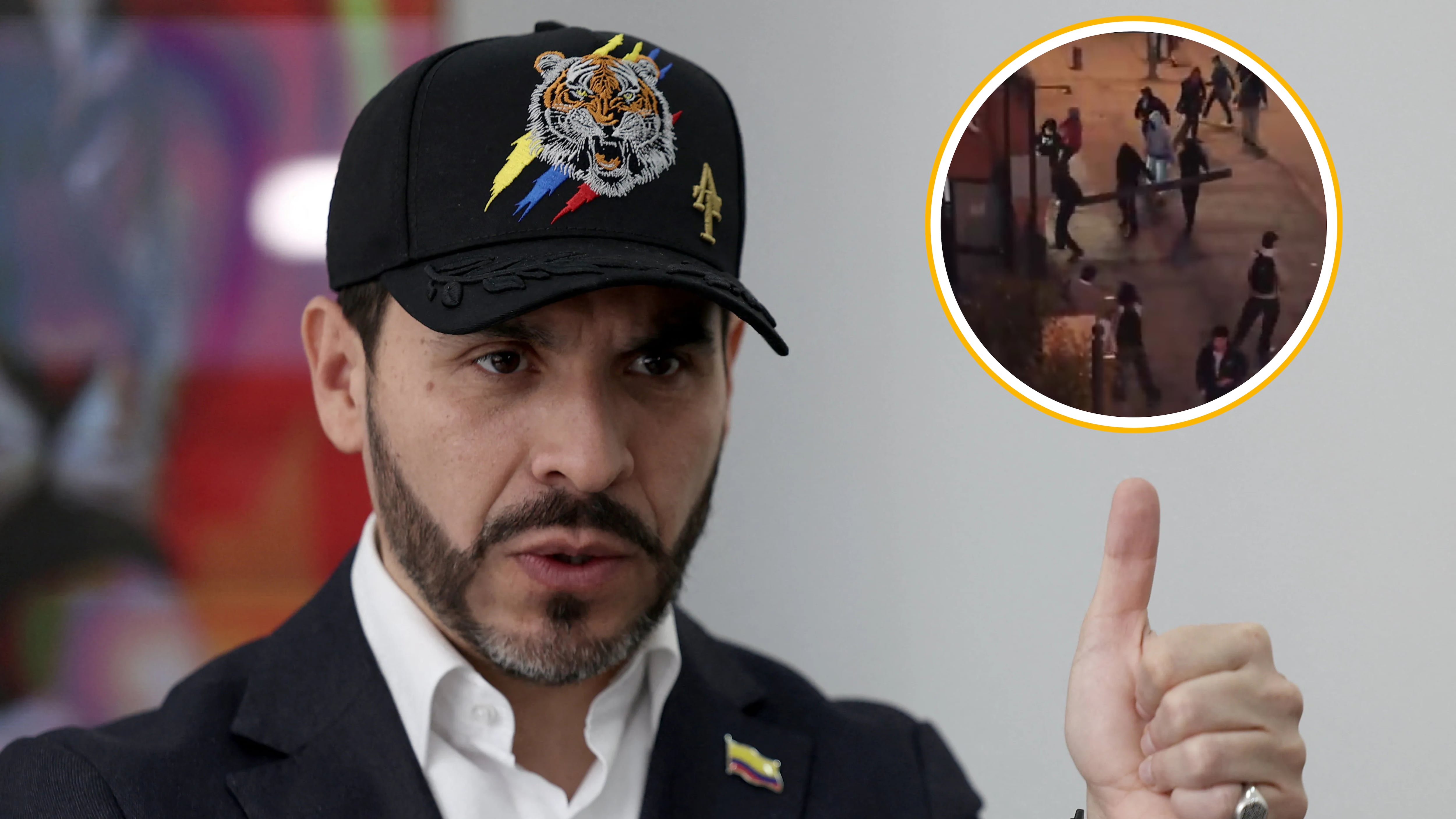 Abelardo De la Espriella reaccionó con fuertes críticas tras los actos vandálicos en la Universidad Sergio Arboleda, ocurridos un día después de su visita al campus - crédito Luisa González/Reuters y PasaenBogotá/X