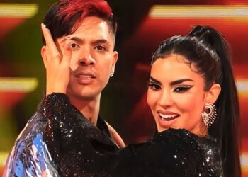 Kimberly Loaiza y Juan de