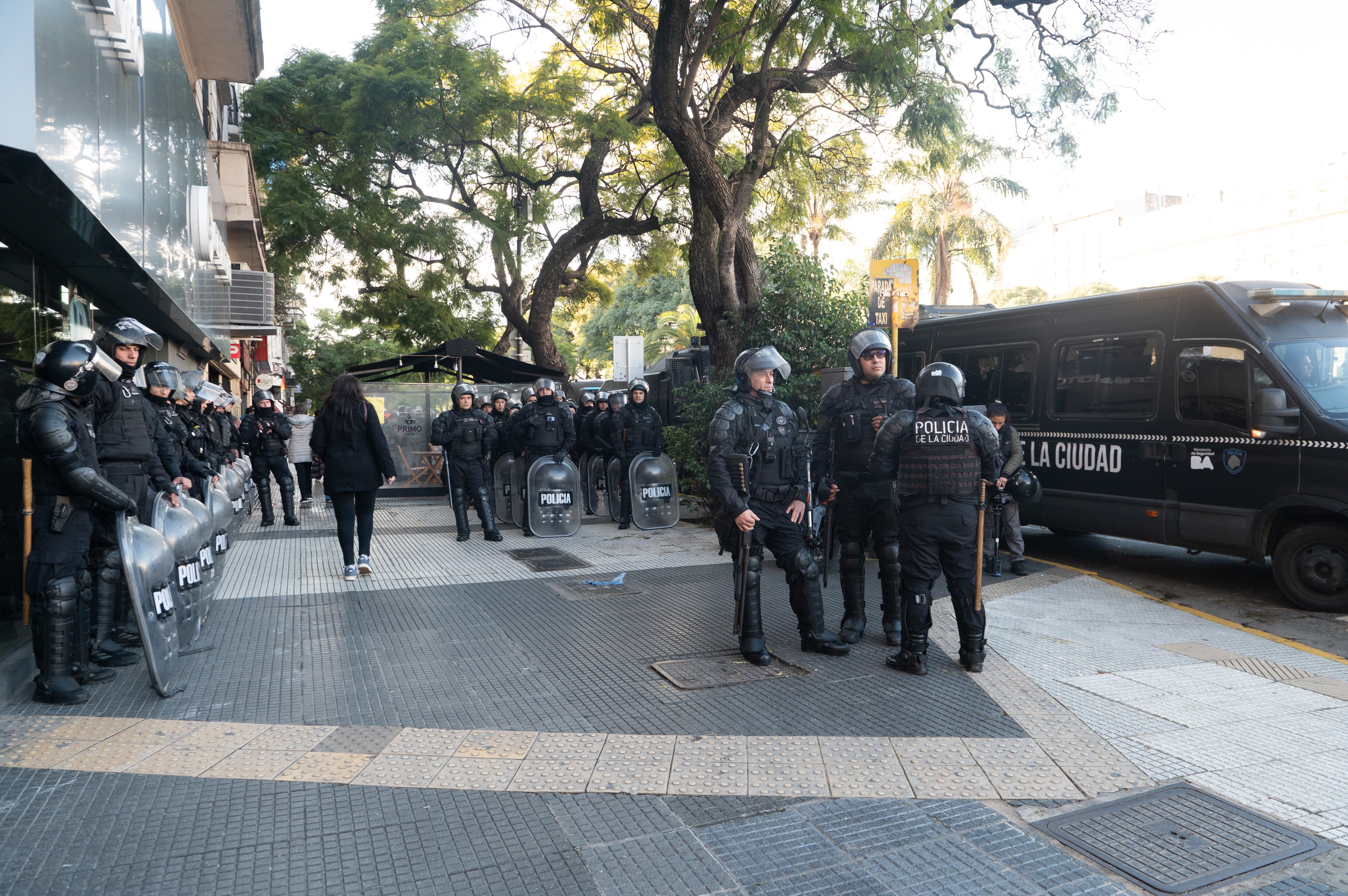 Hay un operativo de efectivos de la policía para controlar la marcha (Jaime Olivos)