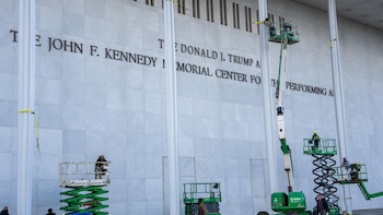 Trump afirma que la remodelación