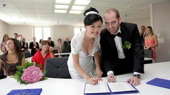 Karina Gao y su marido,