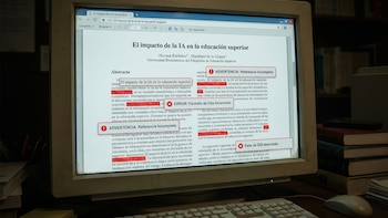 Miles de publicaciones científicas podrían incluir citas inventadas por inteligencia artificial, según la revista Nature