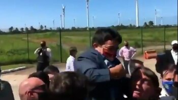 Bolsonaro se sigue mostrando rodeado