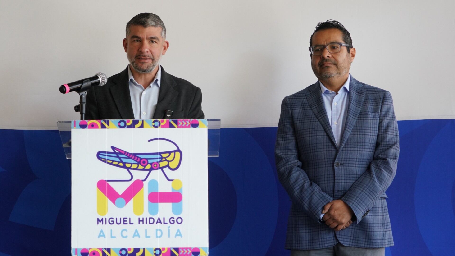 El alcalde de Miguel Hidalgo, Mauricio Tabe, solicitó al Gobierno de la Ciudad de México la reclasificación de 14 calles para que sean consideradas vialidades primarias. Foto: Cortesía/Alcaldía Miguel Hidalgo de la CDMX.