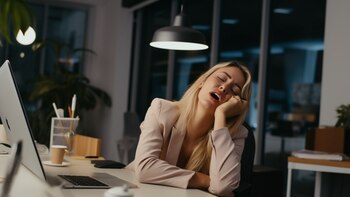 Si no se duermen las horas necesarias, se pueden tener problemas de memoria y rendimiento durante el día (Imagen Ilustrativa Infobae)