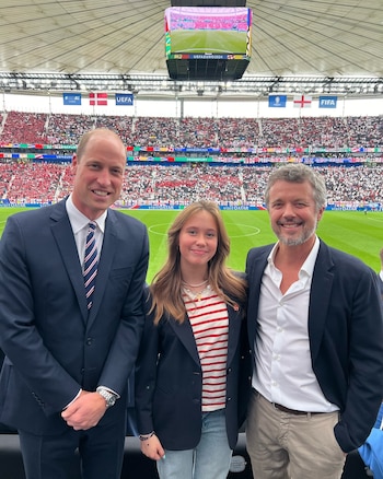 (D-I) El príncipe Guillermo, Federico