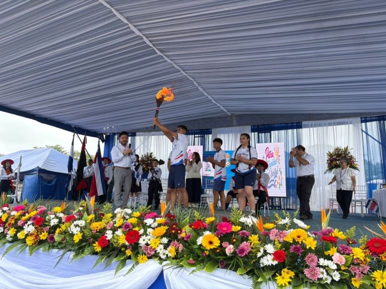 Costa Rica recibió la Antorcha de la Independencia Centroamericana el 13 de setiembre en Peñas Blancas, tras el recorrido de la llama por Guatemala, El Salvador, Honduras y Nicaragua. (Foto: Ministerio de Educación de Costa Rica)