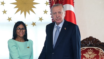 Delcy Rodríguez se reunió con Erdogan en Estambul y fijó meta de triplicar el comercio bilateral con Turquía