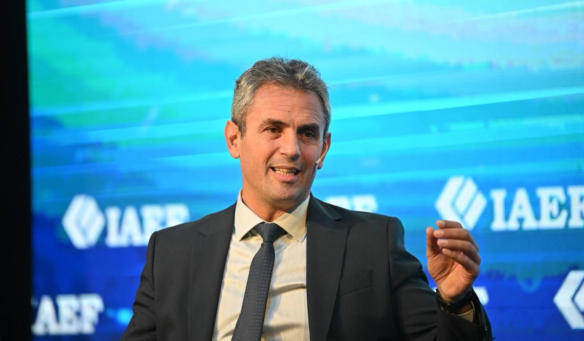 El Gobierno reunió a Bausili con diputados para acelerar la reforma del Banco Central