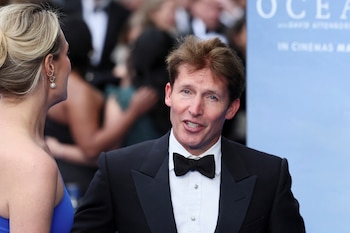 El artículo también señaló que el relato del camarote no encaja con las imágenes de Hayden Panettiere y James Blunt juntos al día siguiente en el barco (REUTERS/Isabel Infantes)