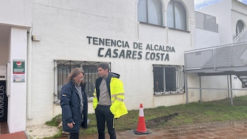 Regresan a sus casas vecinos