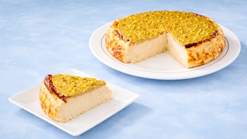 Tarta de queso y pistacho alta en proteína y sin azúcar: una receta saludable y fácil de hacer