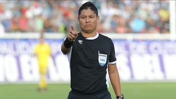 Los cambios que prepara la FPF para la reestructuración total del arbitraje peruano: “Muchos de los congelados son FIFA”